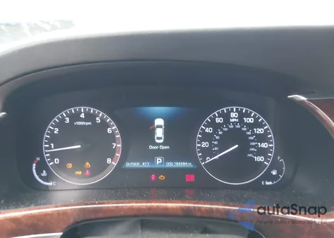 2016 Hyundai Equus Signature z USA, uszkodzony, nr VIN KMHGH4JH0GU105686